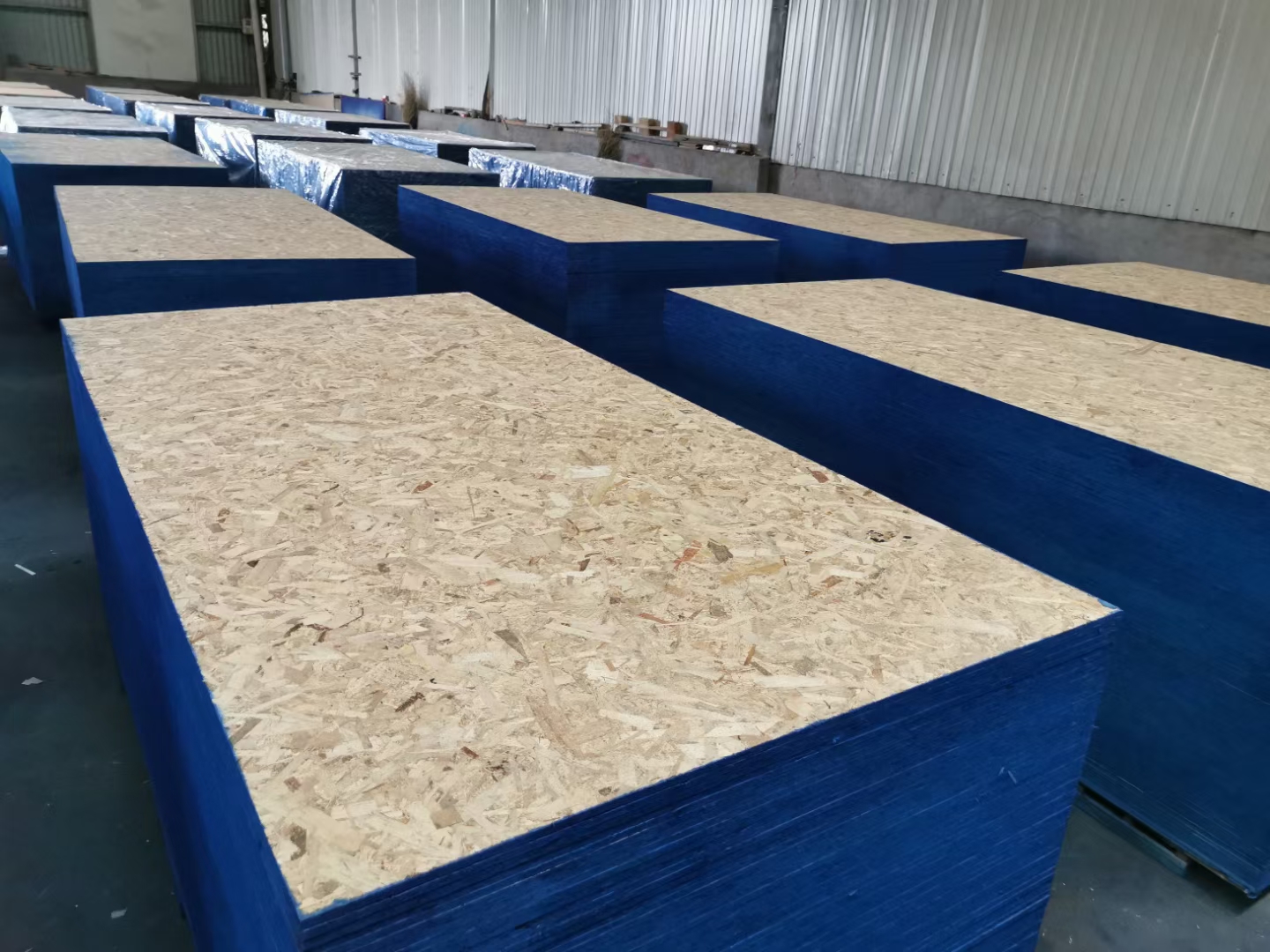 Waterproof OSB3 Oriented Strand Board Used for Construction (图3)